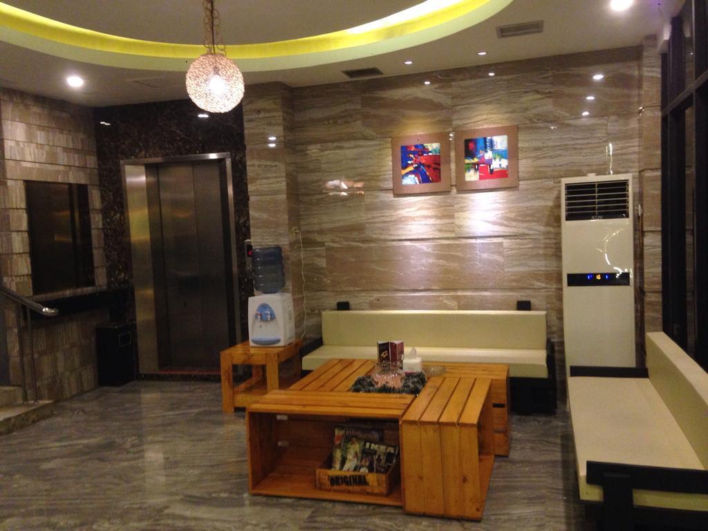 Mustika Gajah Mada Hotel Jakarta Exterior foto