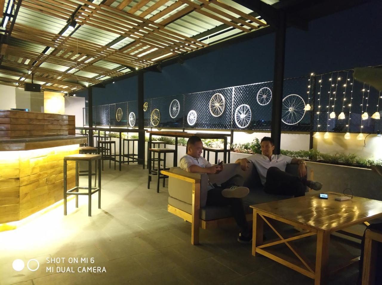 Mustika Gajah Mada Hotel Jakarta Exterior foto